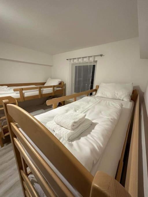 Apartament Direkt Bei U1 Wiedeń Zewnętrze zdjęcie