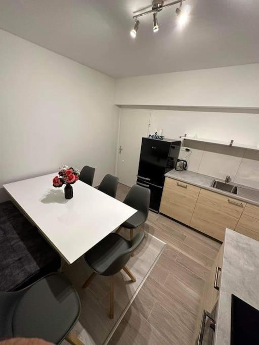 Apartament Direkt Bei U1 Wiedeń Zewnętrze zdjęcie